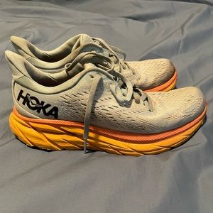 Hoka Women’s Clifton 8